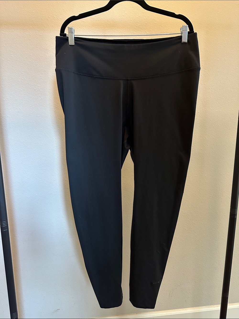 Nike Dri-Fit Black High-Waist Active Leggings